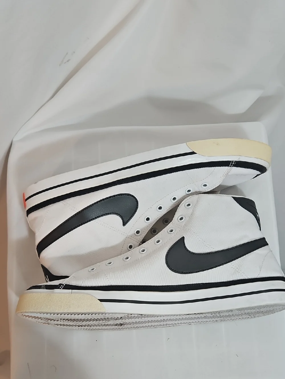 Women’s Nike Court Legacy Mid Canvas Sneakers White Black Size 13 Used Pre-loved - Picture 15 of 17